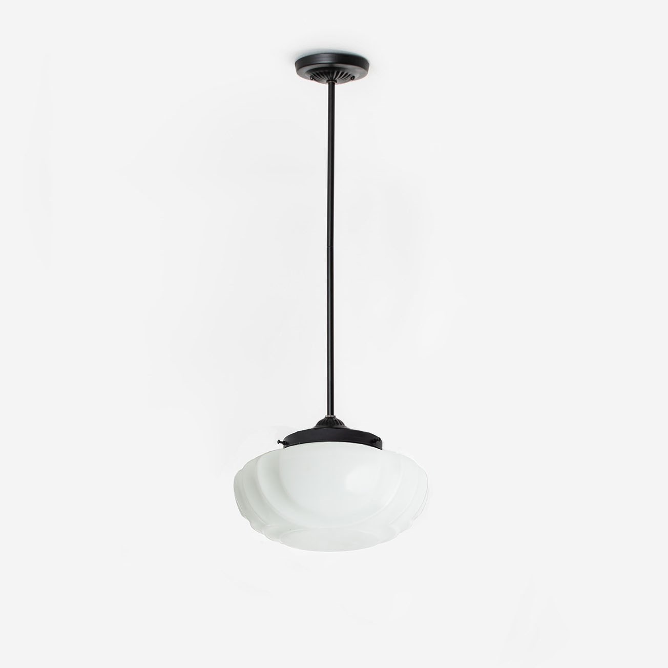Hanging Lamp Nouveau Swing Coupe Moonlight 